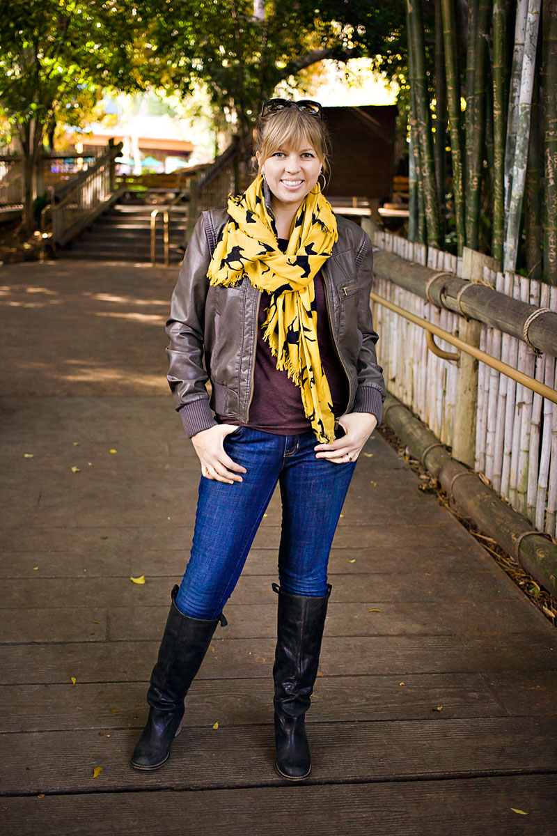 mom-style-yellow-scarf-leather-jacket-boots-01