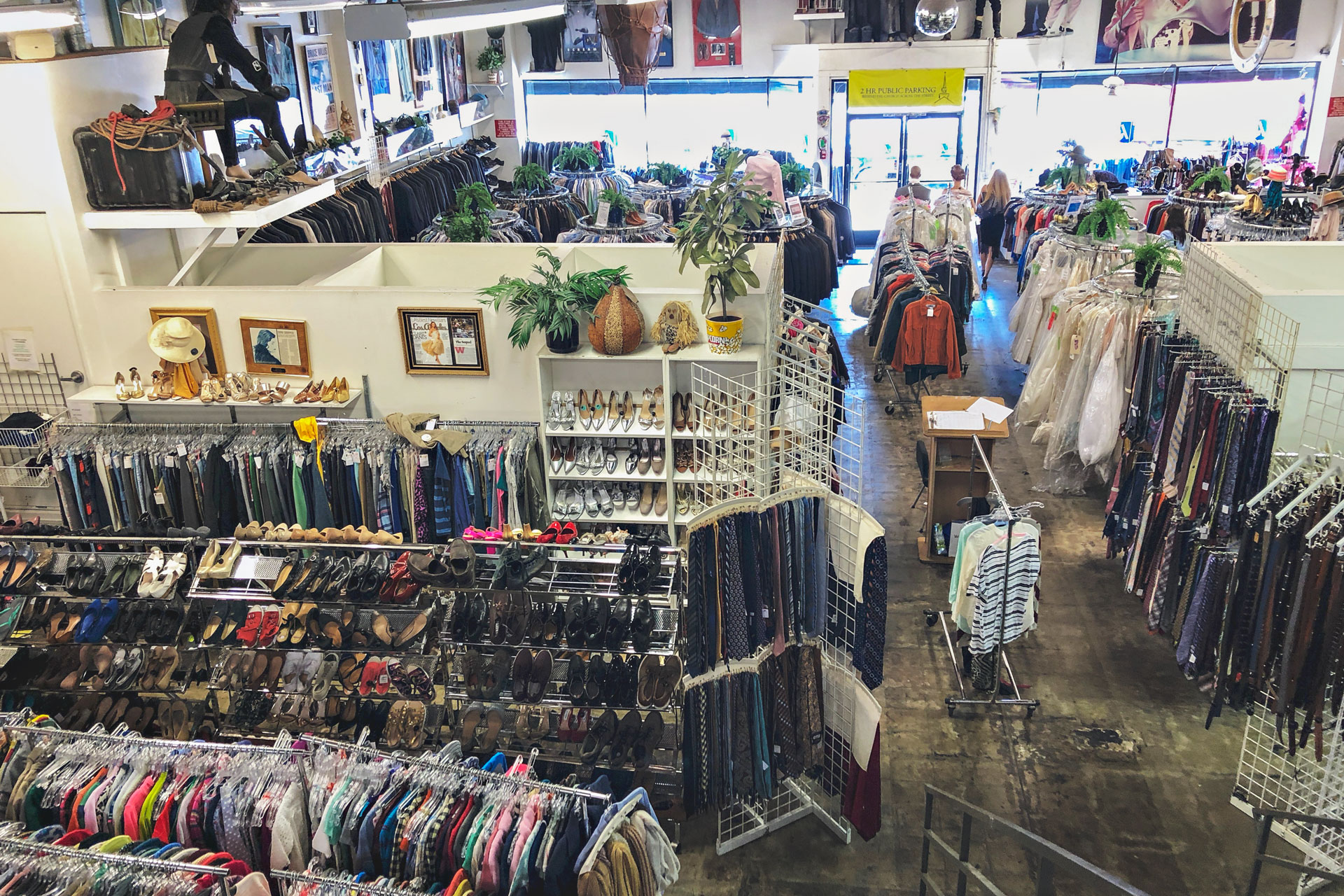 secondhand shopping, thrifting, local thrift shops, burbank thrift shops, it's a wrap