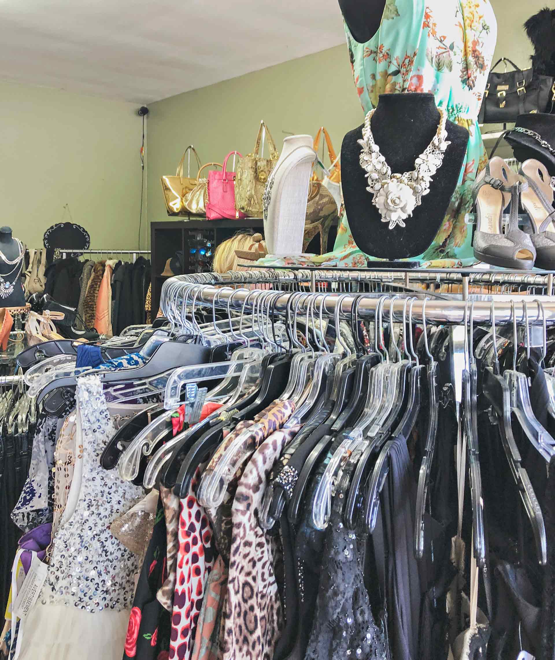secondhand shopping, thrifting, local thrift shops, burbank thrift shops, reclaimed vintage